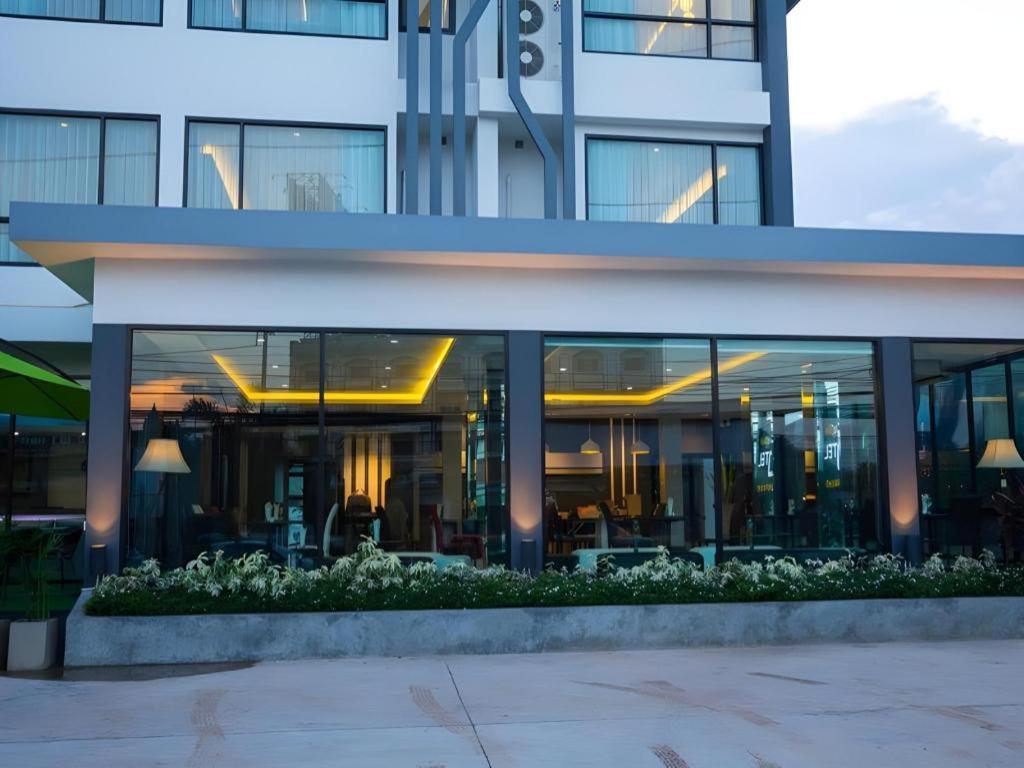 Udtel Boutique Hotel Udonthani מראה חיצוני תמונה